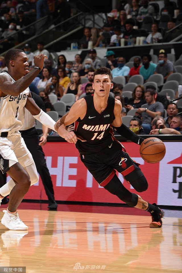 罚篮方面展 罚篮方面展